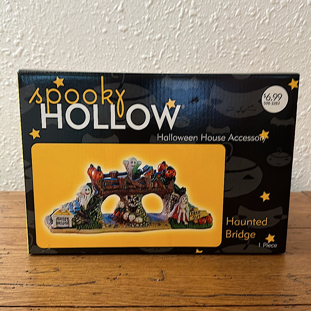 Vintage Spooky Hollow Haunted Bridge NWT 2002 - Picture 8 of 11